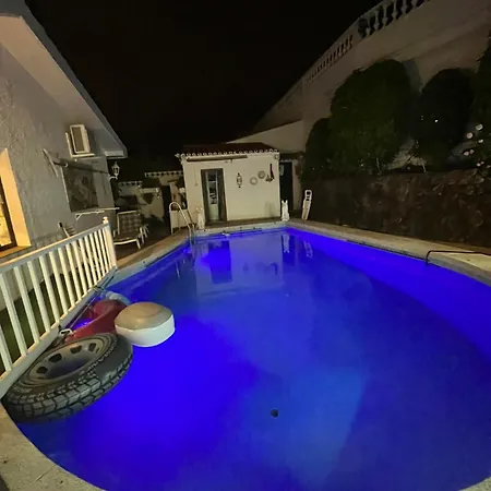 Piscina, Chalet, Tranquila Casa vacanze *